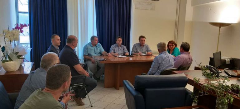 Συνάντηση με την Νέα Ομοσπονδία Χοιροτροφικών Συλλόγων Ελλάδος είχε η Υφυπουργός Αγροτικής Ανάπτυξης και Τροφίμων κ. Ολυμπία Τελιγιορίδου.